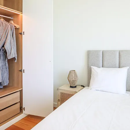 Lägenhet Cond Bayline - T2 - - Pool - Gym - Wifi - Nemo - By Bedzy