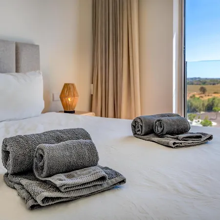 Cond Bayline - T2 - - Pool - Gym - Wifi - Nemo - By Bedzy Lägenhet *