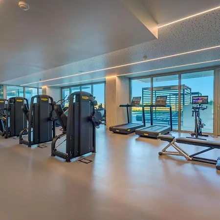 Cond Bayline - T2 - - Pool - Gym - Wifi - Nemo - By Bedzy Apartamento Armação de Pêra