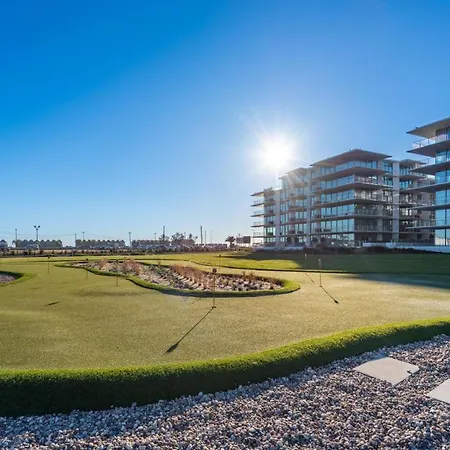 Cond Bayline - T2 - - Pool - Gym - Wifi - Nemo - By Bedzy アパート