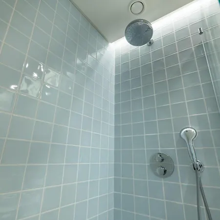 Cond Bayline - T2 - - Pool - Gym - Wifi - Nemo - By Bedzy * Armação de Pêra