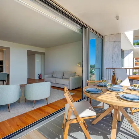 Cond Bayline - T2 - - Pool - Gym - Wifi - Nemo - By Bedzy * Armação de Pêra