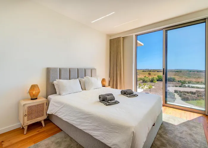 Cond Bayline - T2 - - Pool - Gym - Wifi - Nemo - By Bedzy 아파트