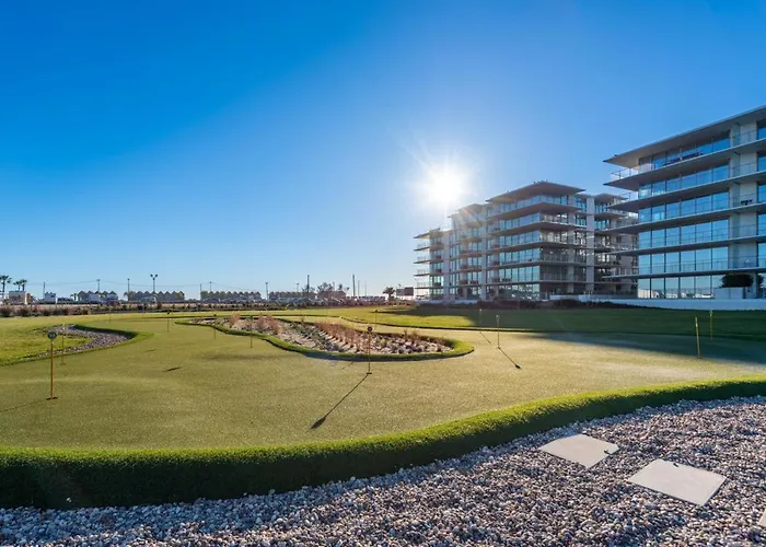 Cond Bayline - T2 - - Pool - Gym - Wifi - Nemo - By Bedzy 아파트