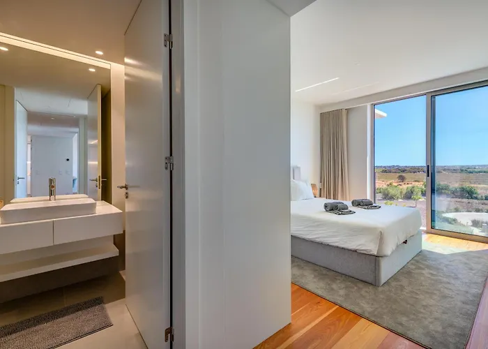 아파트 Cond Bayline - T2 - - Pool - Gym - Wifi - Nemo - By Bedzy