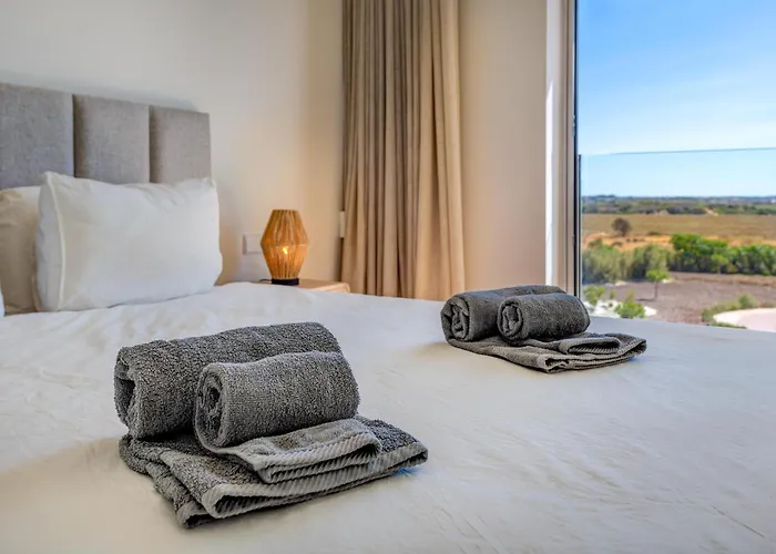 Cond Bayline - T2 - - Pool - Gym - Wifi - Nemo - By Bedzy 아파트 *