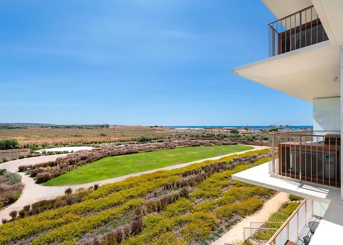 아파트 Cond Bayline - T2 - - Pool - Gym - Wifi - Nemo - By Bedzy Armação de Pêra