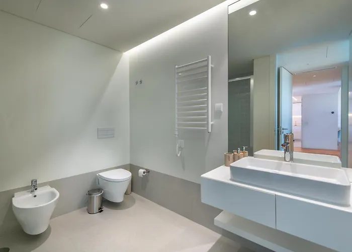 아파트 Cond Bayline - T2 - - Pool - Gym - Wifi - Nemo - By Bedzy *