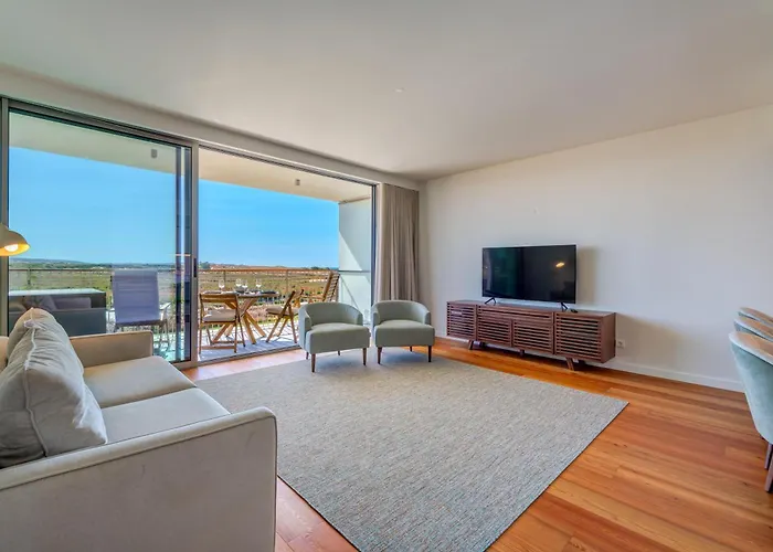 아파트 Cond Bayline - T2 - - Pool - Gym - Wifi - Nemo - By Bedzy *